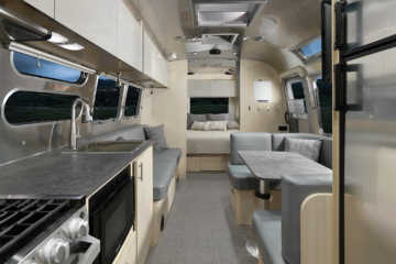 Airstream Flying Cloud 30 FB Office